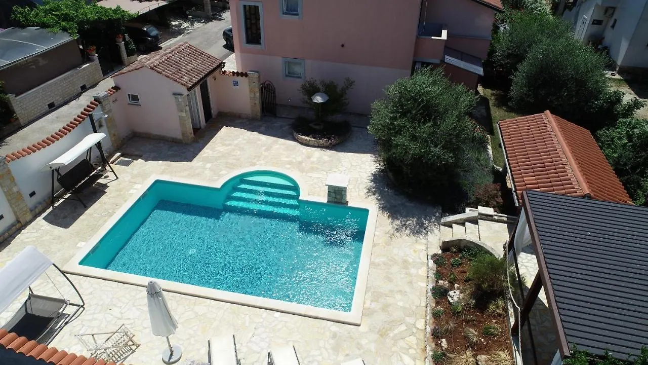 Villa Monte Grande Πούλα